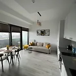 Miodowy W Hanza Tower -sauna&pool Stettino