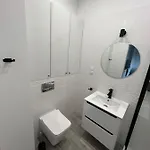 Miodowy W Hanza Tower -sauna&pool *
