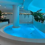 Miodowy W Hanza Tower -sauna&pool