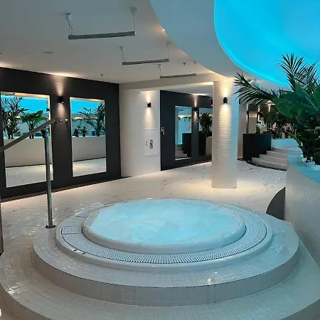 Appartamento Miodowy W Hanza Tower -sauna&pool Stettino