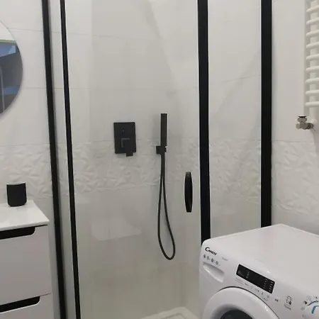 Apartment Miodowy W Hanza Tower -sauna&pool