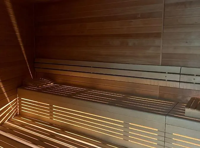 דירה Miodowy W Hanza Tower -sauna&pool שצ'צ'ין